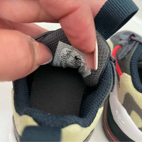 SOLD Nike Air Max 270 React TD Sneaker Size 2C - Picture 10 of 10